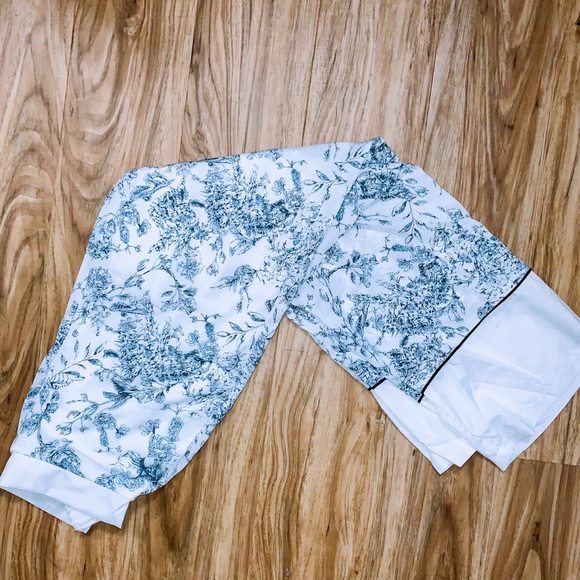 Chiffon Wide Leg Pants - Picture 5 of 6